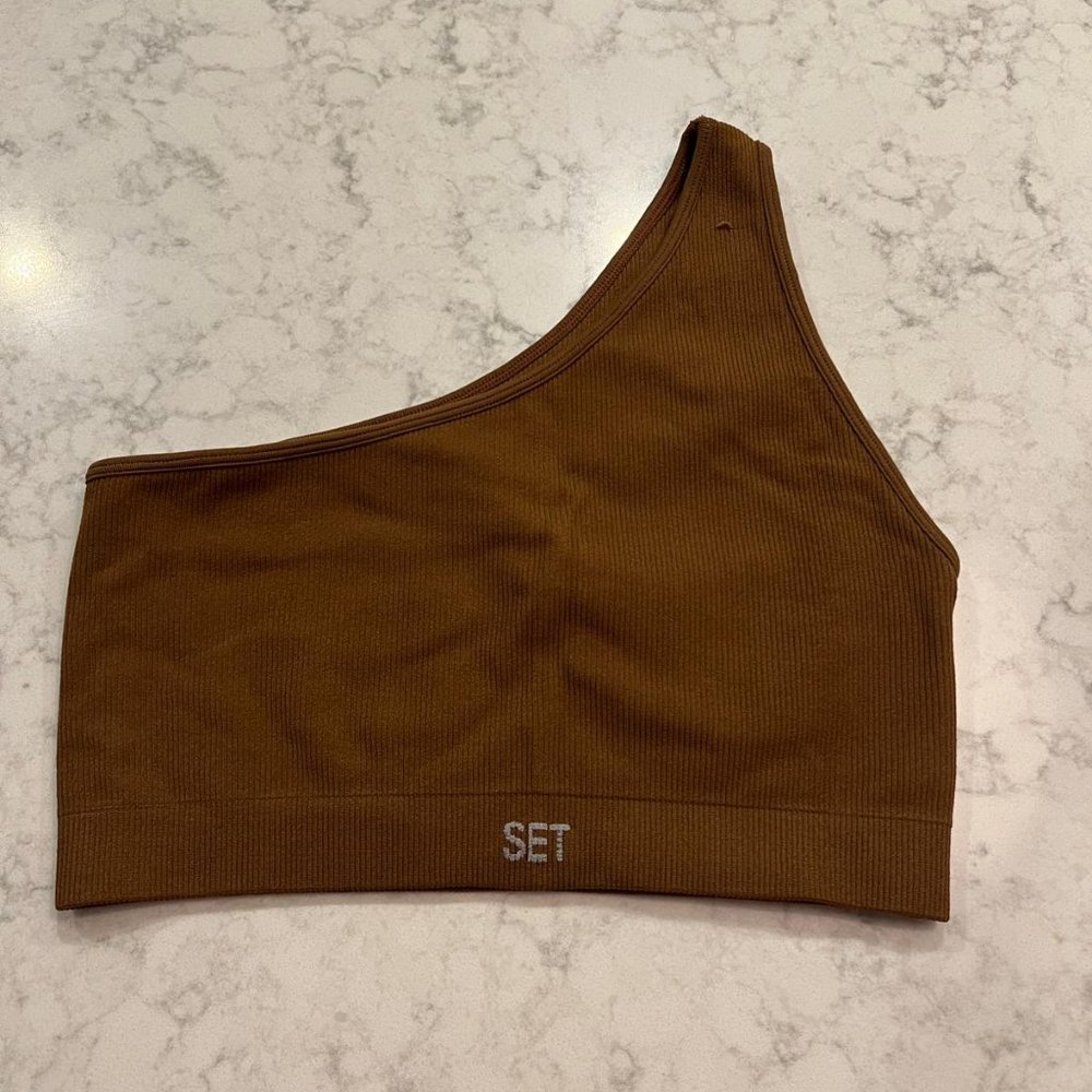 SET ACTIVE Sculptflex one shoulder sports bra in little havana brown size medium